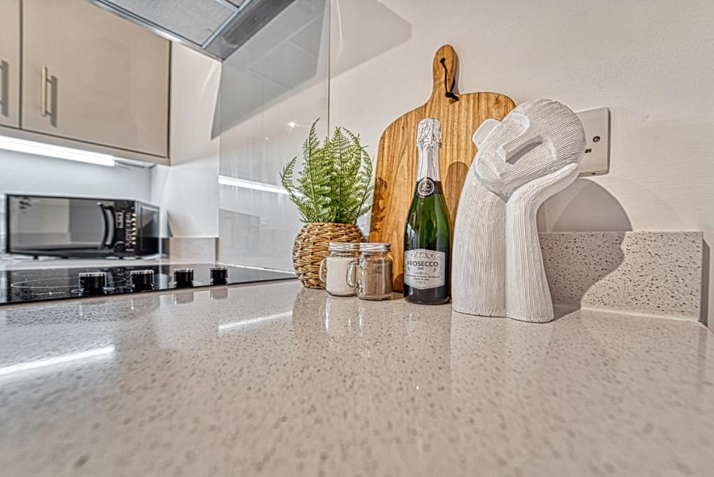 טוקסברי Guest Homes - Watledge House Apartment מראה חיצוני תמונה